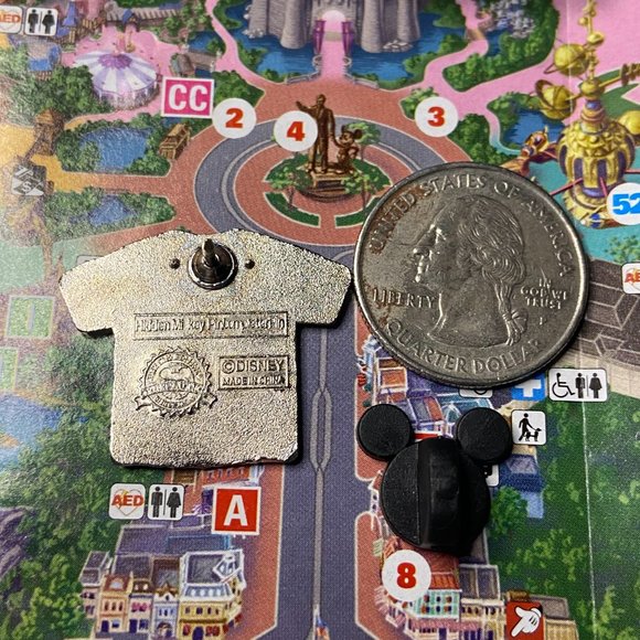 Jack Skellington Hidden Mickey 2012 Shirt Pin - Picture 3 of 4